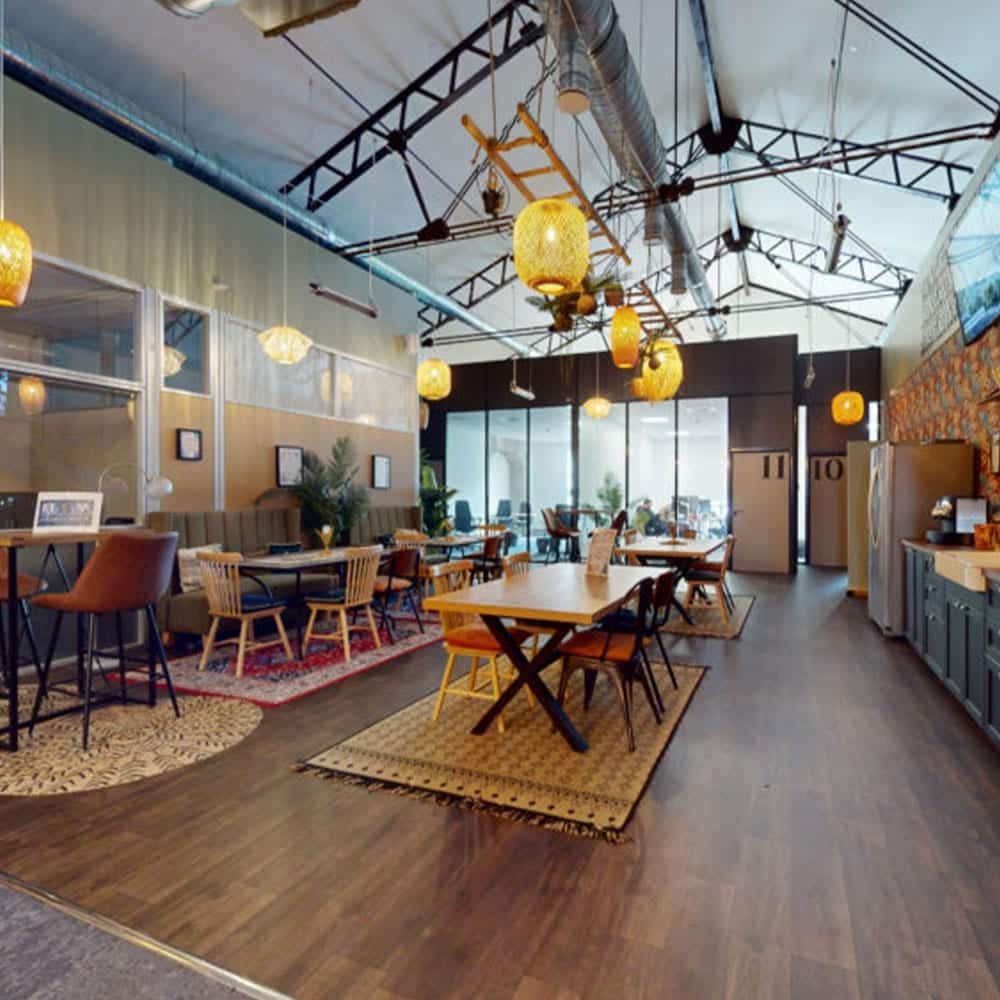 Espace de coworking Bureaux & Co - Marseille Les Docks à Marseille - photo 2