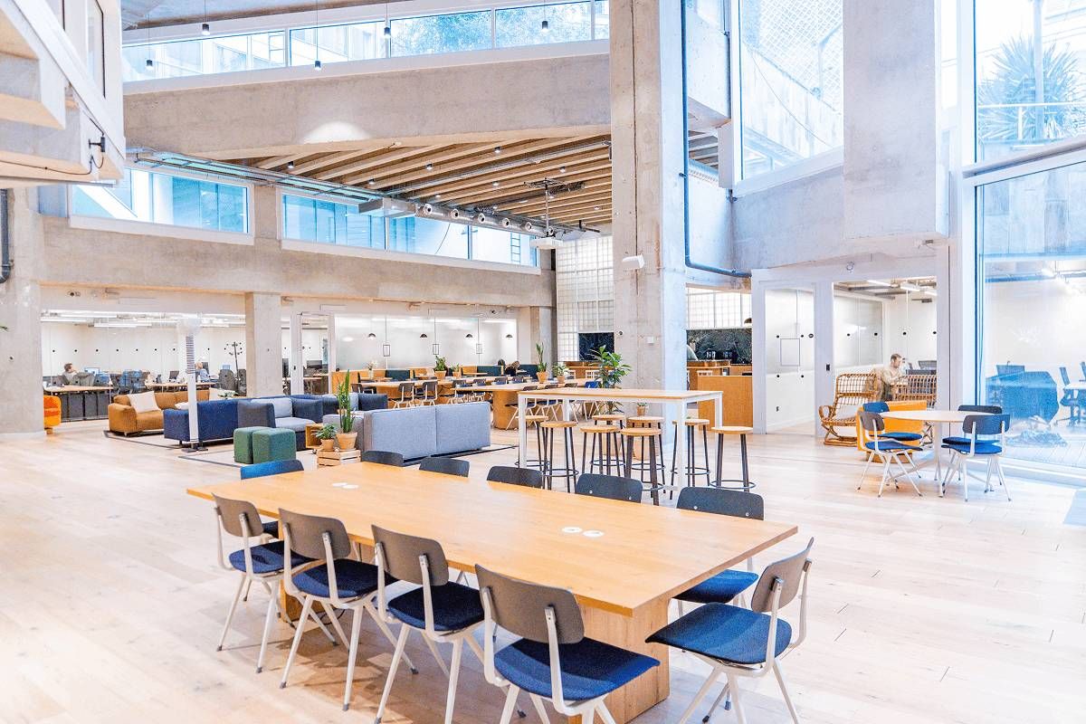 Espace de coworking Hiptown Porte Maillot à Paris