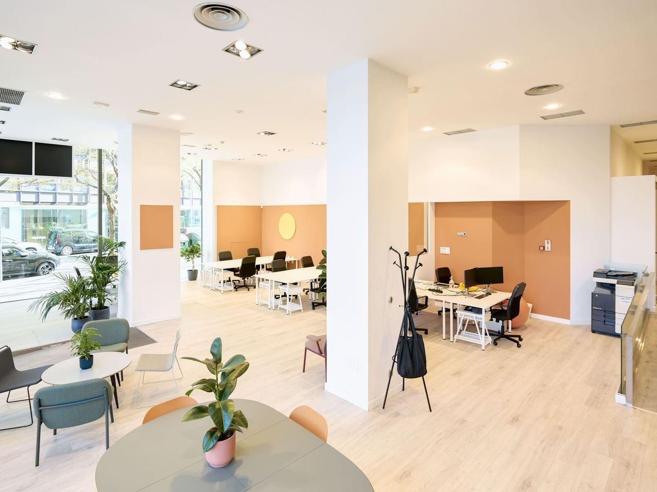 Miso Coworking Calle Julián Arteaga 9