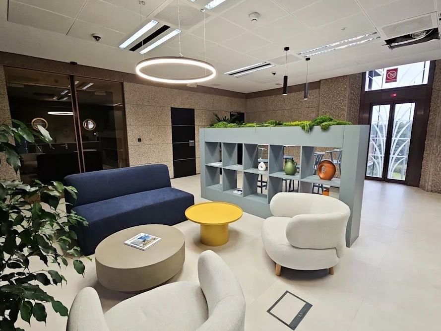 Regus (IWG) - Regus - Luca de Tena